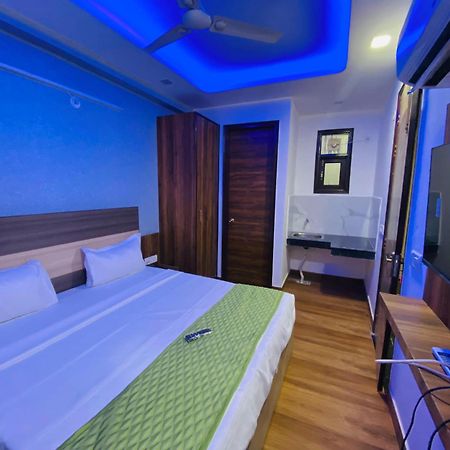 Surya International Bed and Breakfast New Delhi Exteriör bild