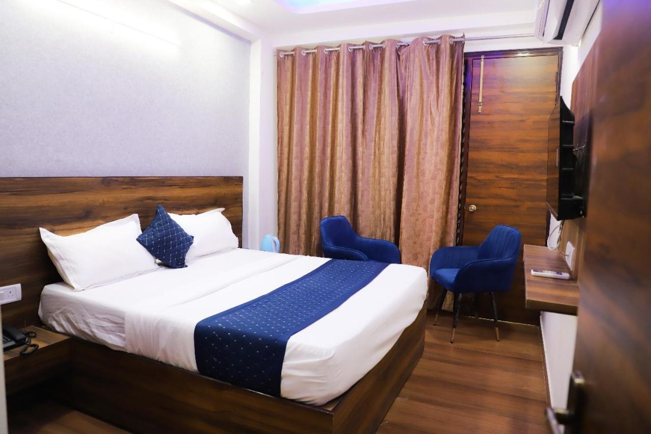 Surya International Bed and Breakfast New Delhi Exteriör bild